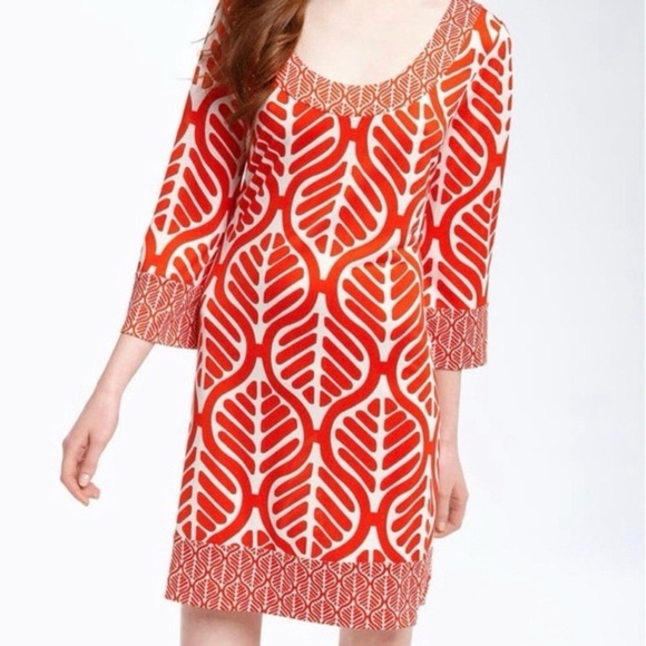 Diane Von Furstenberg Dresses & Skirts - Diane Von Furstenberg vintage 100% silk dress size 8